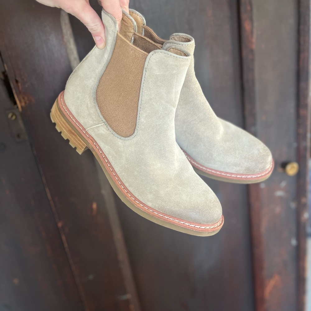 Sofft Women's Suede Ankle Boots - Light Tan